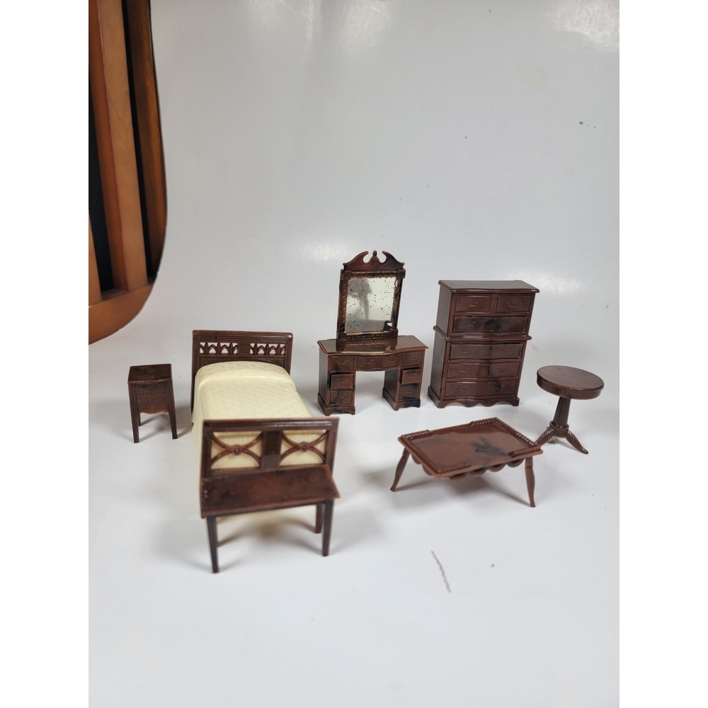 Vintage Renwal Product Bedroom Doll House Furniture Bed Night Stands Dresser